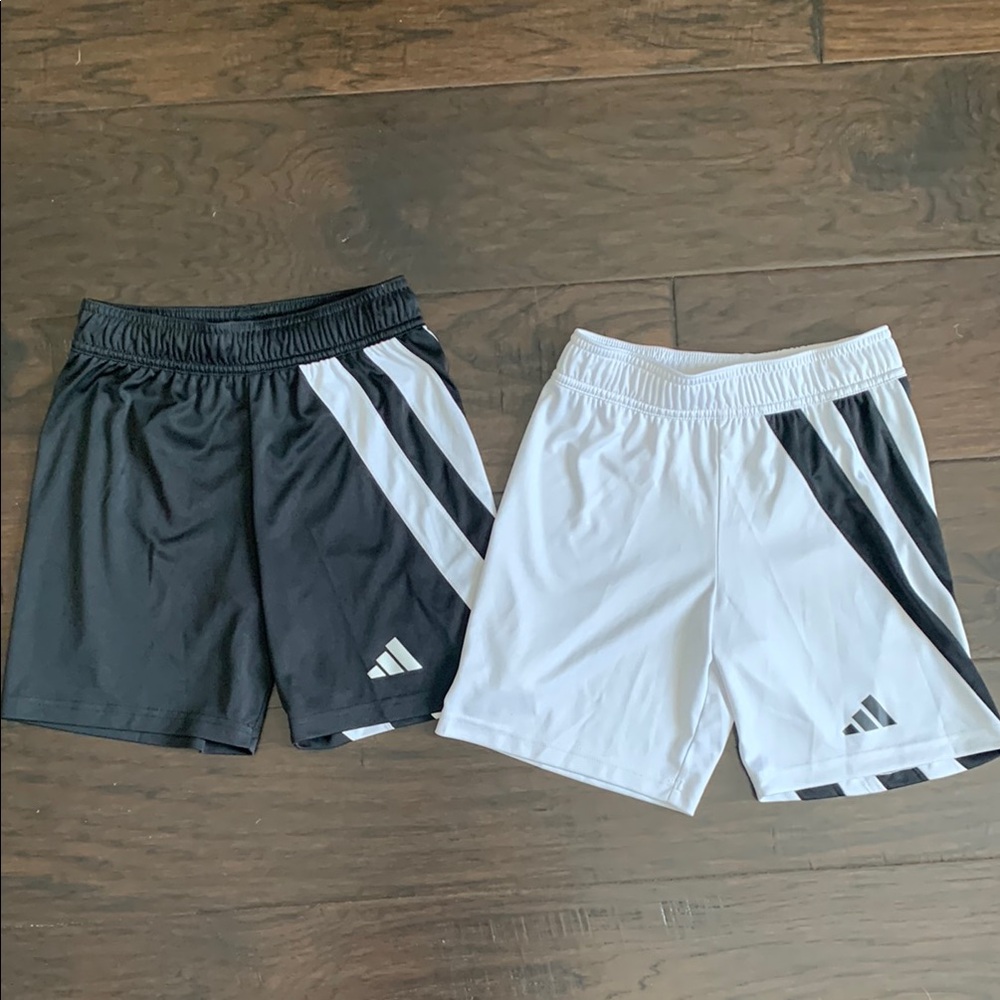 Adidas Black and White Shorts Size Small (9-10)